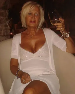 Agnès, 53 ans, rencontre sexe à Condom