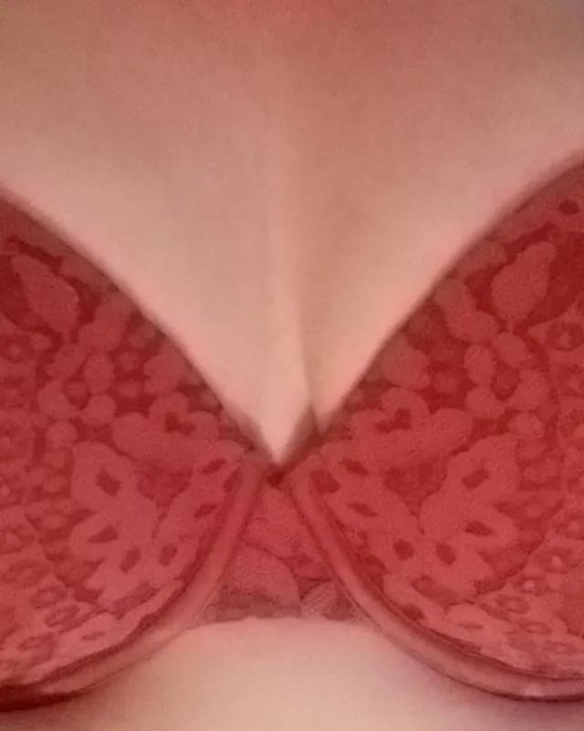 Christelle, 38 ans, rencontre sexe à Les Peintures