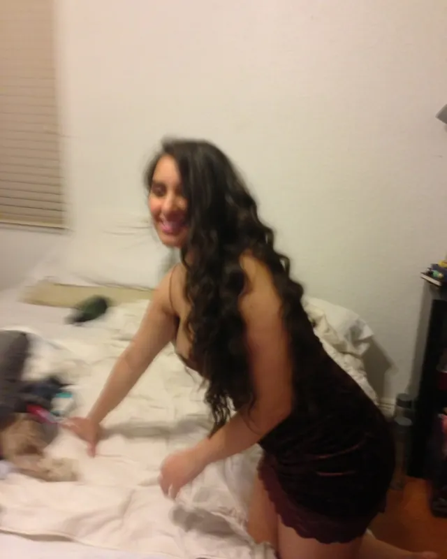 Zahia, 28 ans, rencontre sexe à Saint-Yrieix-la-Perche
